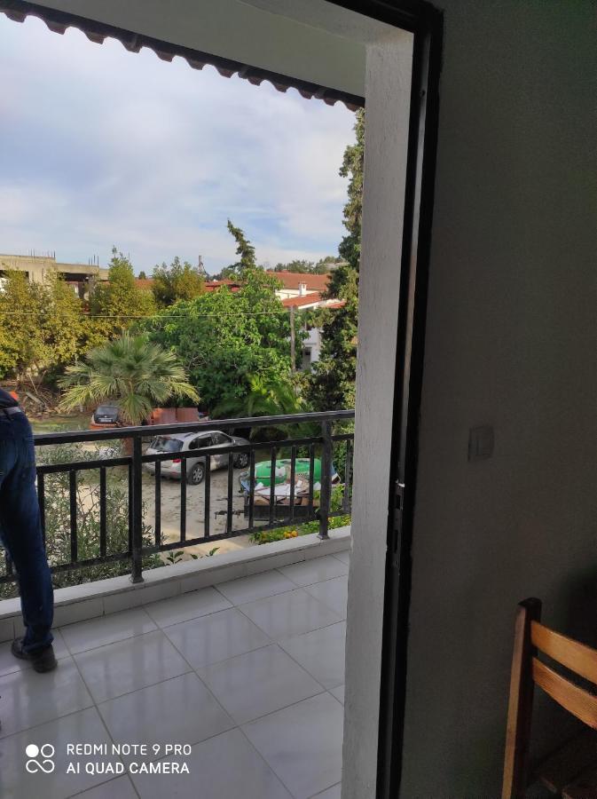 Iris Apartment Pefkochori Exterior foto
